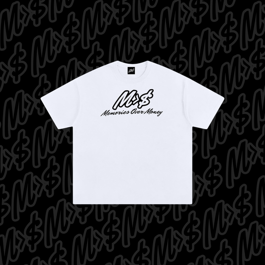 M>$ Tee